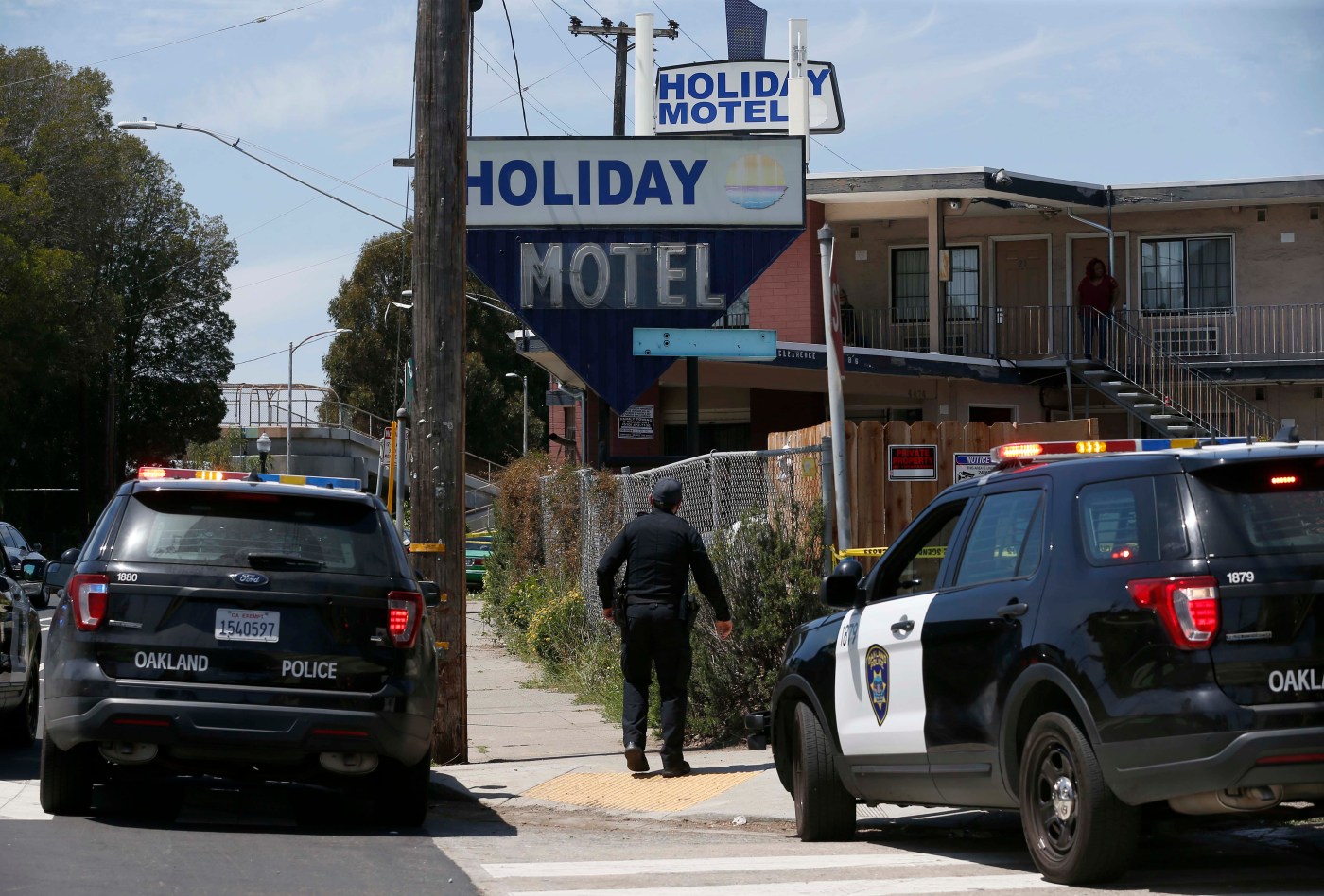 He took a prostitute to an Oakland motel. Next thing he knew he was being robbed