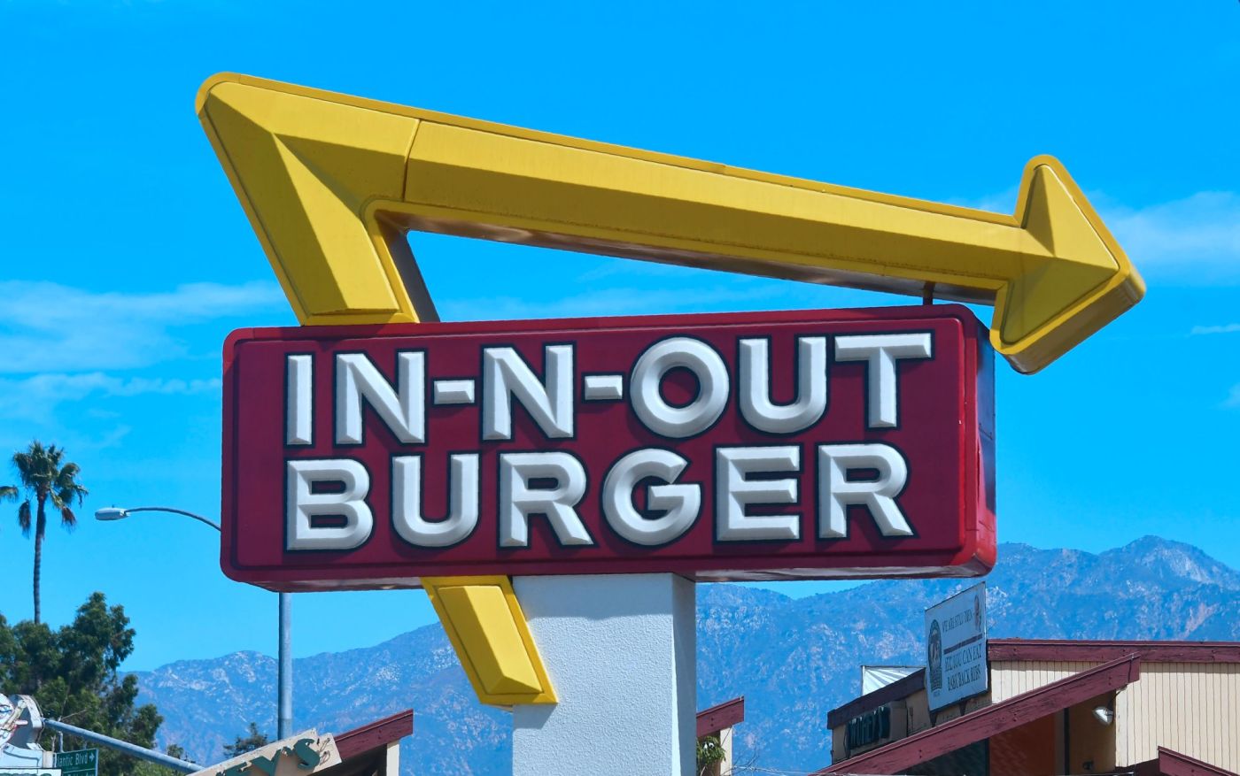 Police seek public’s help in probe of large brawl at California In-N-Out Burger