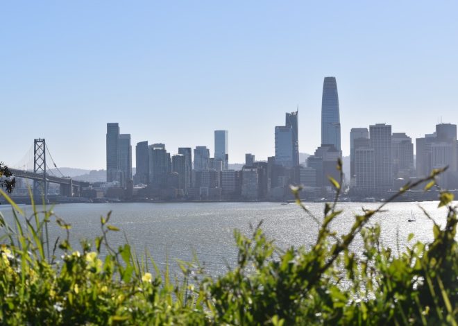 Billionaires and CEOs bet on cheap San Francisco real estate
