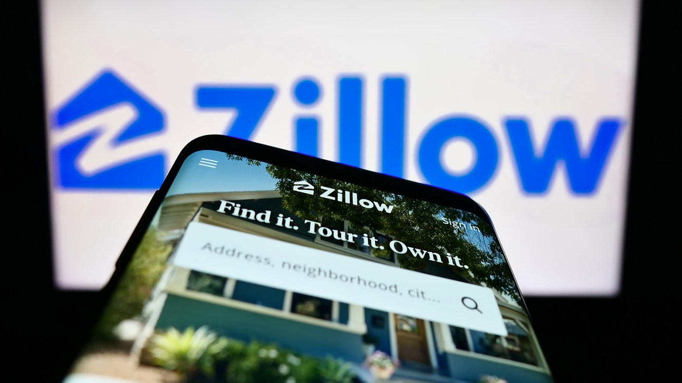 Zillow sharpens battle lines in fight over private home listings