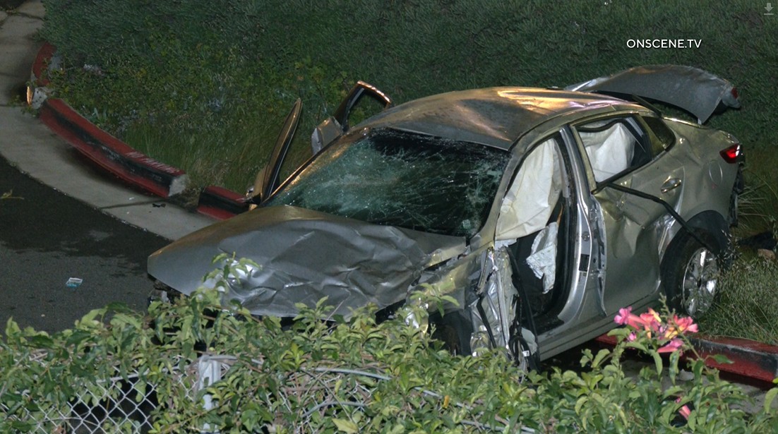 2 teens ejected from car that flies off California freeway ramp during police pursuit