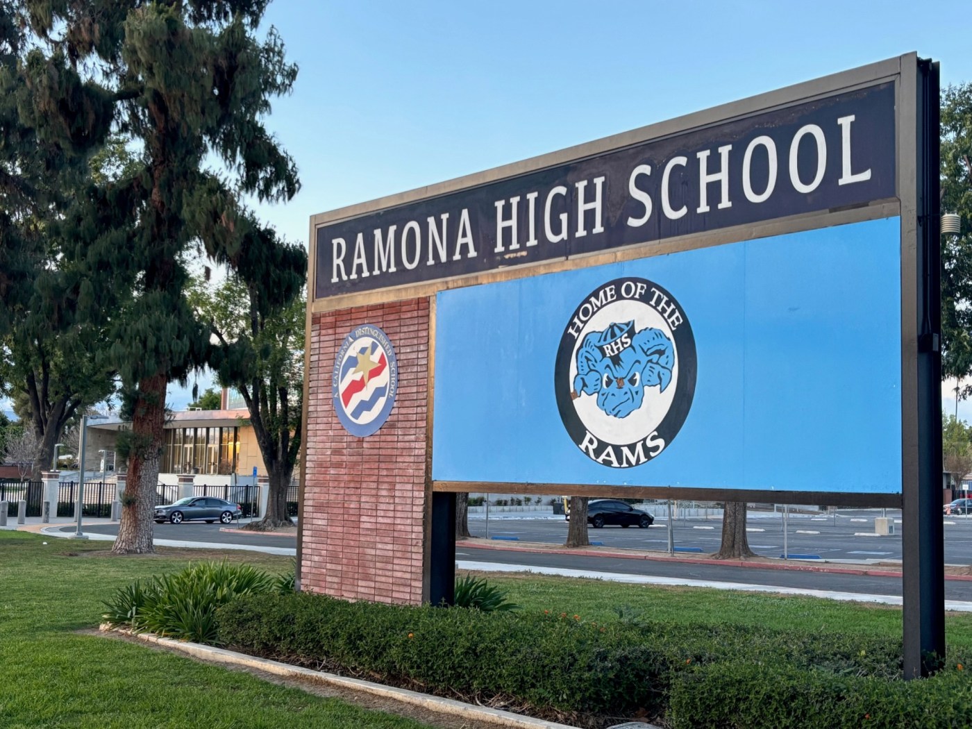 California high school security guard accused of attempting to meet minor for sex