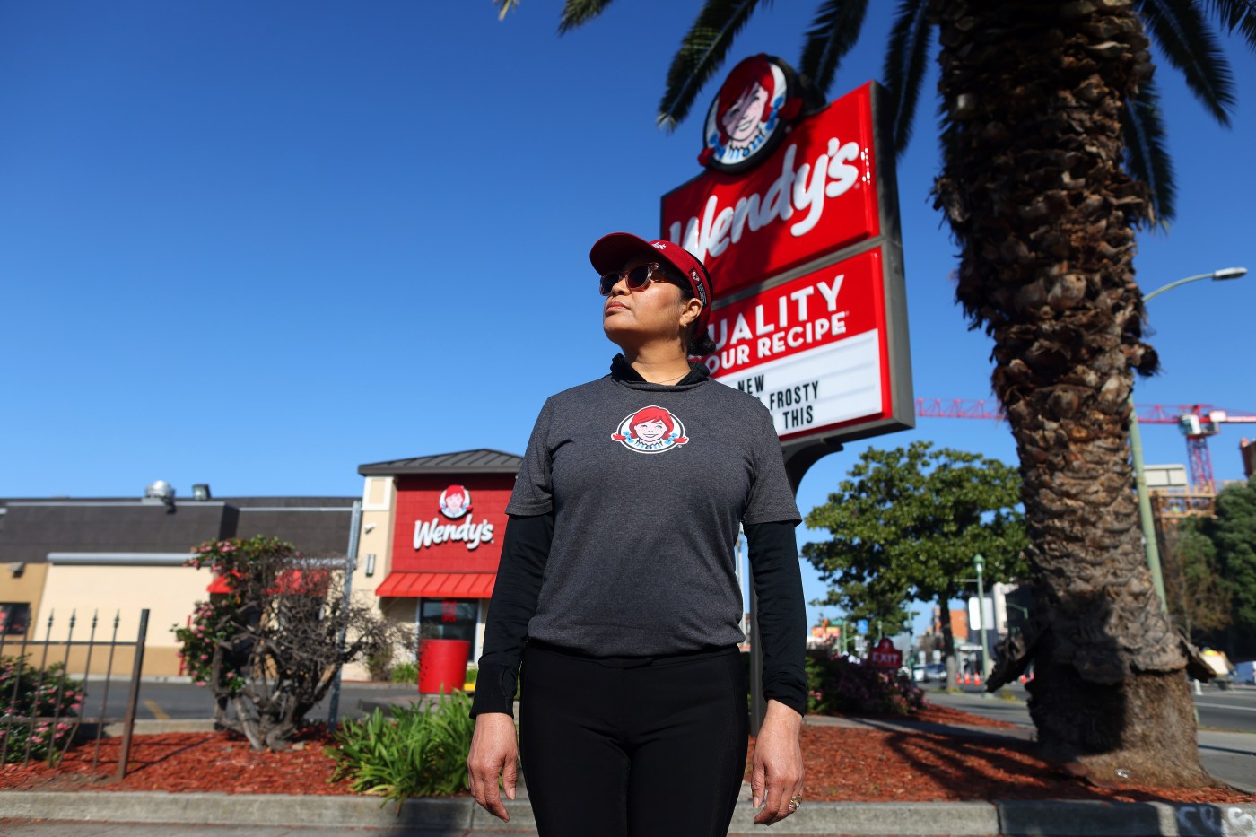 One year in, California’s $20 minimum wage for fast food workers is lifting boats but still debated