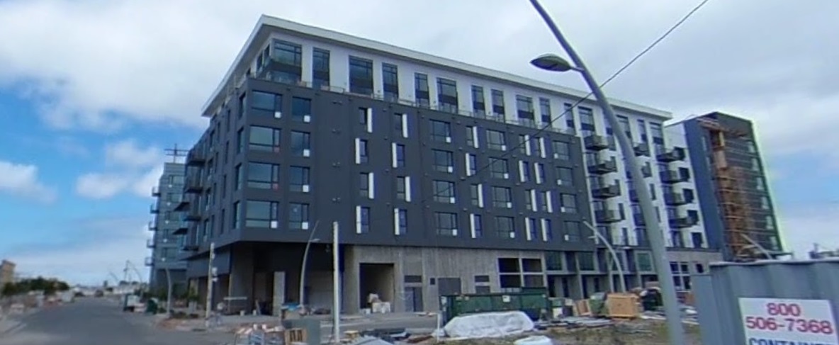 Oakland apartment complex along waterfront is taken back by lender