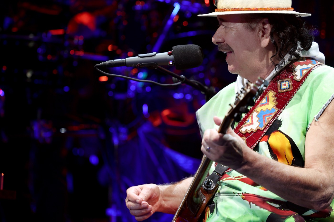 Carlos Santana rushed to hospital by emergency crew in Texas