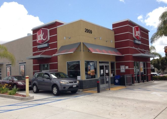 Jack in the Box launches turnaround with plan to close up to 200 locations