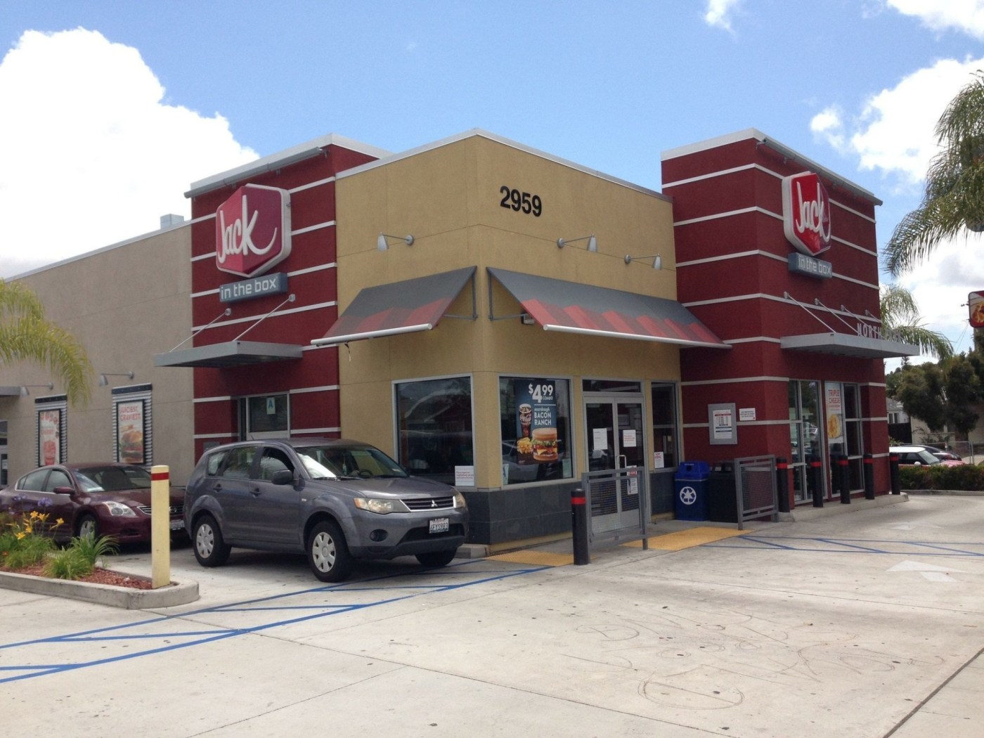 Jack in the Box launches turnaround with plan to close up to 200 locations