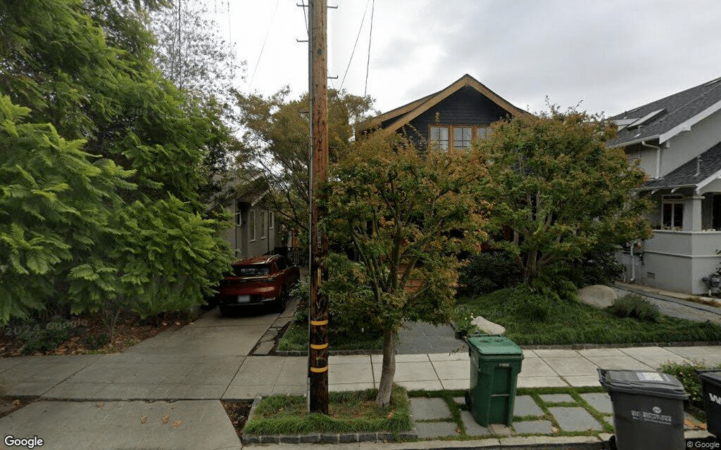 Single family residence sells in Oakland for $3.3 million