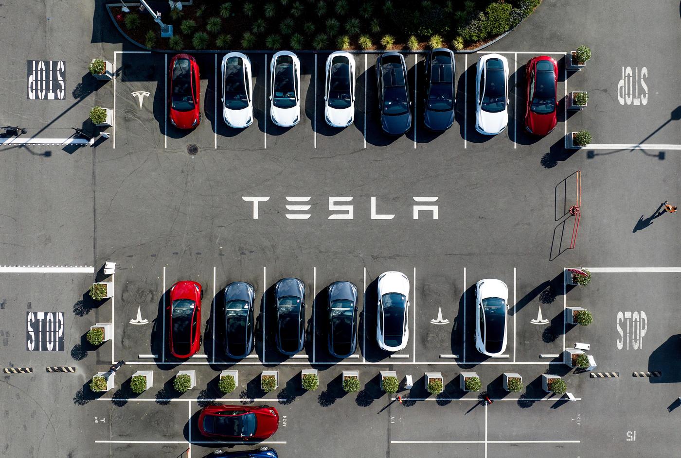 Tesla Q1 profit falls sharply as it fights backlash tied to Musk’s role in Trump administration