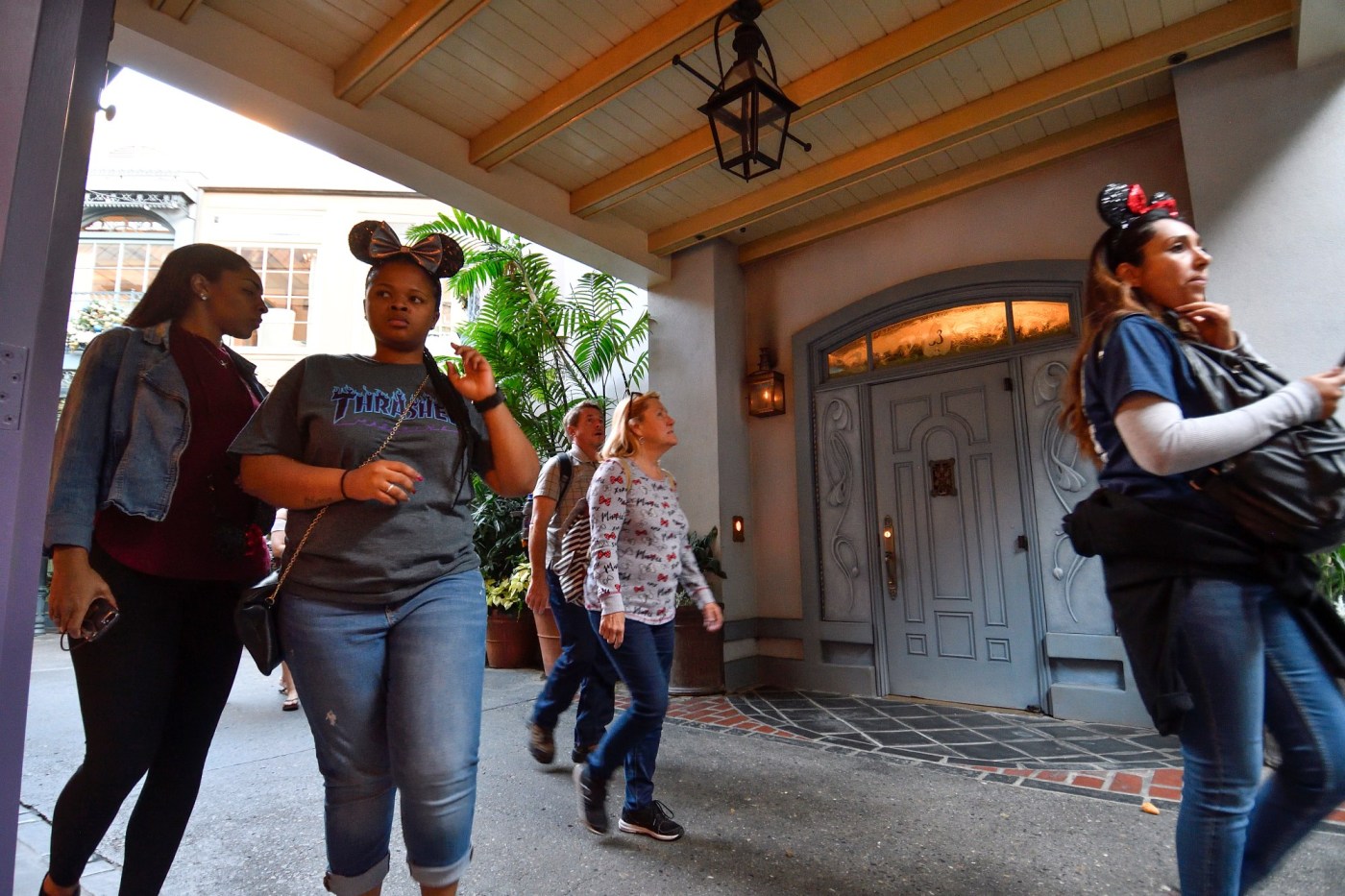 How to join Disneyland’s Club 33 waiting list