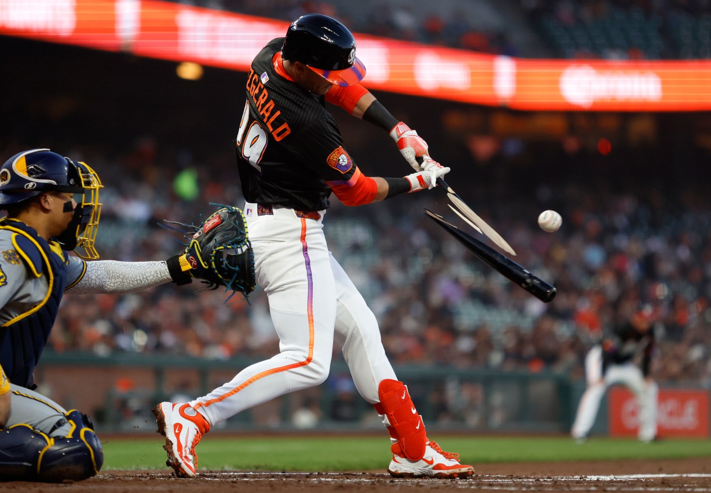 SF Giants’ Fitzgerald loses both torpedo bats on back-to-back singles at Petco Park