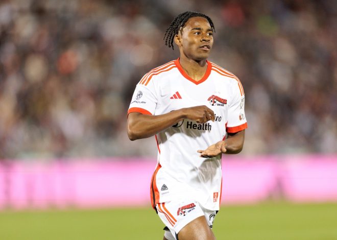 Earthquakes beat Rapids on goals from Jones, Arango