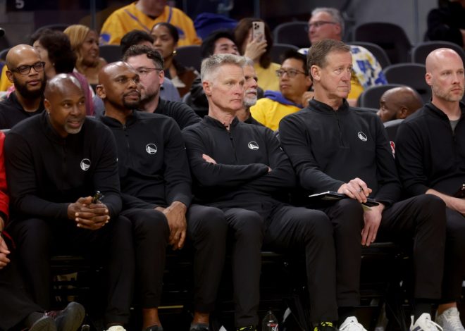 Warriors seek new ‘formula’ to save season: ‘Without Steph, the game changes’