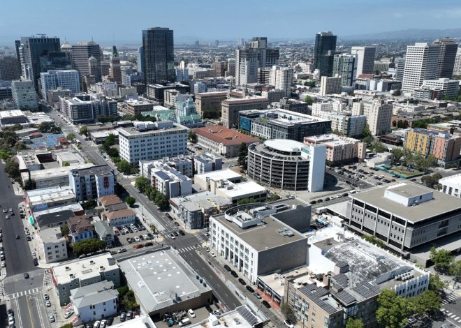 Bay Area rapper charged with Oakland robbery spree, trafficking teen girl