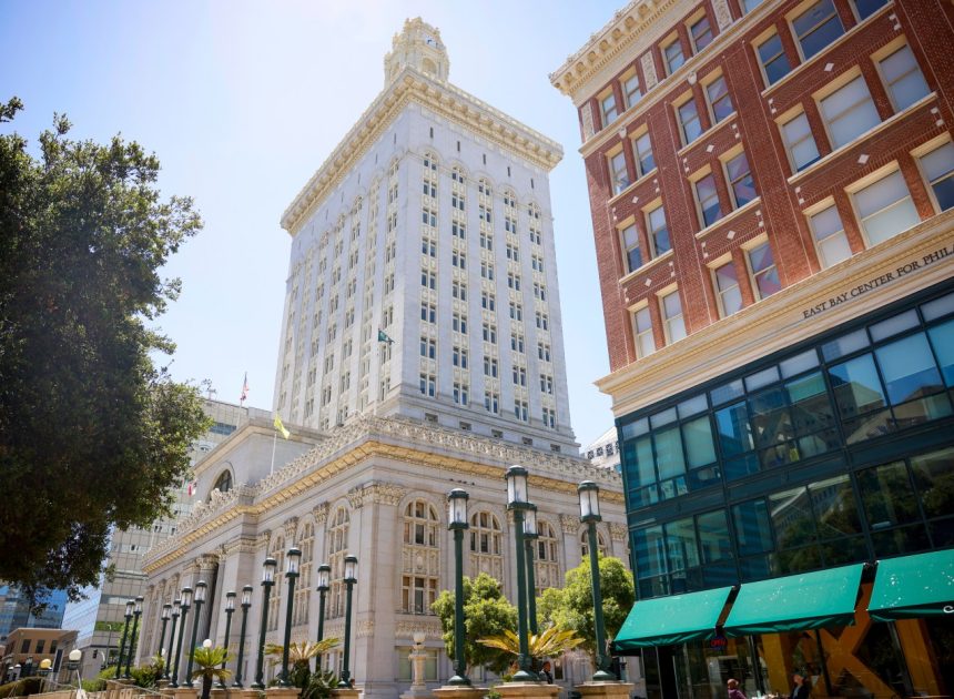 New report offers grim forecast of Oakland’s economy through 2030