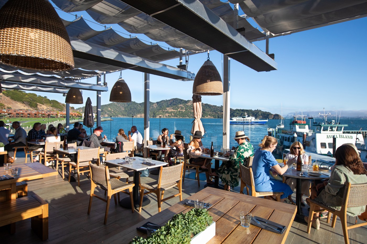 5 gorgeous Bay Area waterside restaurants to discover