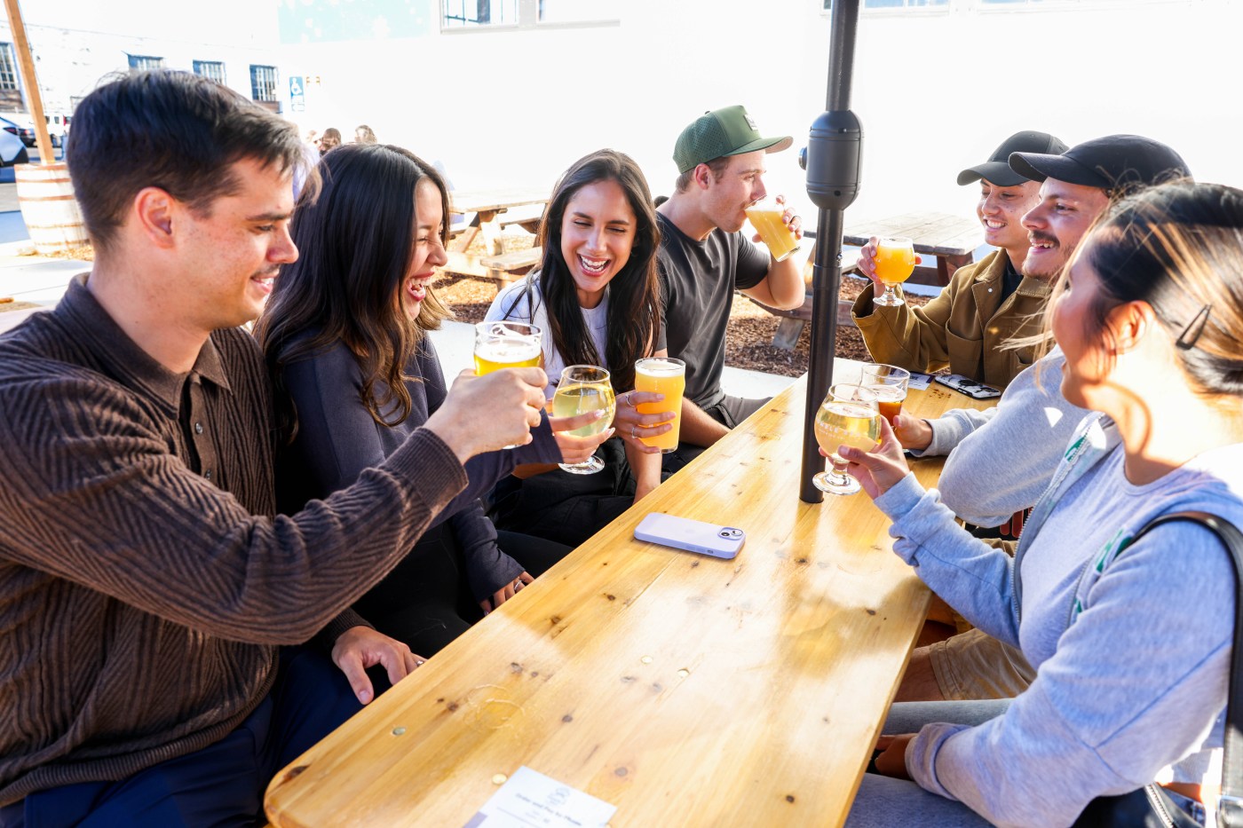 5 Bay Area island wine tasting rooms, beer gardens and distilleries to try