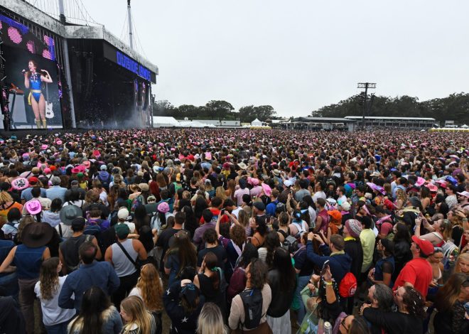 When do single-day Outside Lands festival tickets go on sale?