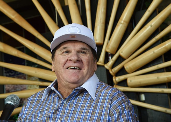 MLB reinstates Pete Rose, Shoeless Joe Jackson