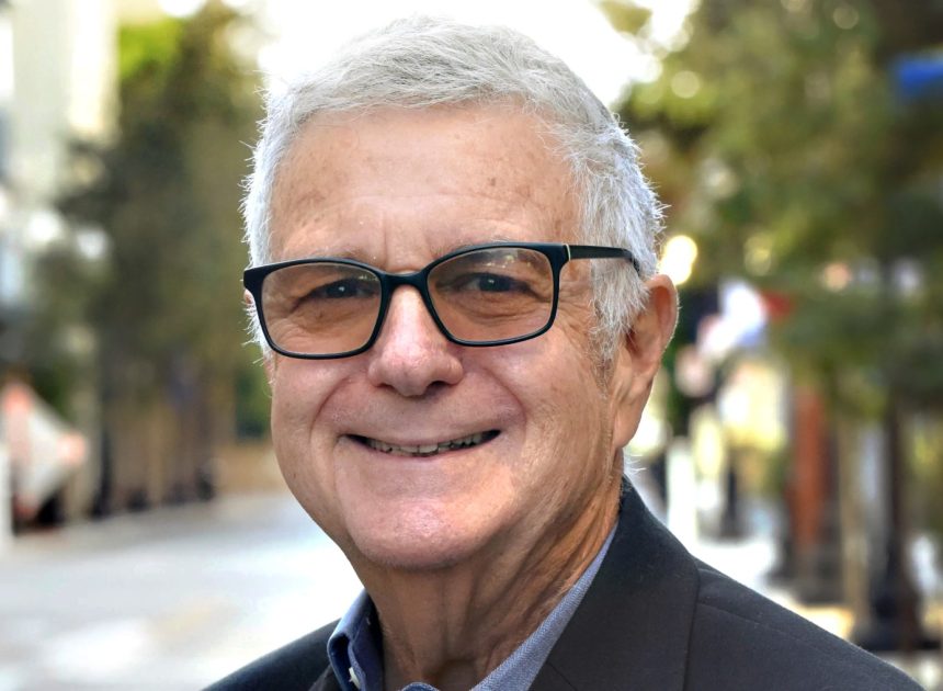 Larry Magid: How to keep your phone going all day