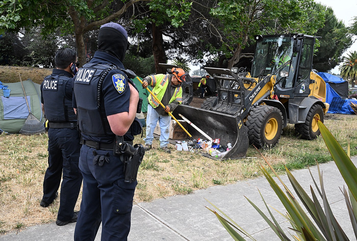 Bay Area homeless encampment ‘sweeps up’ as opposed to being ‘swept out’