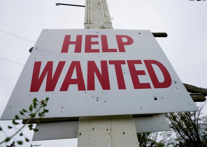 US jobs report: Hiring slows amid uncertainty over economy