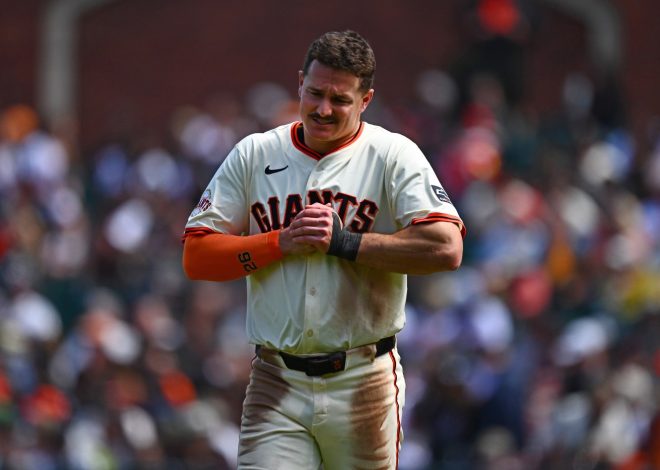 SF Giants place Gold Glover Matt Chapman on IL with hand injury