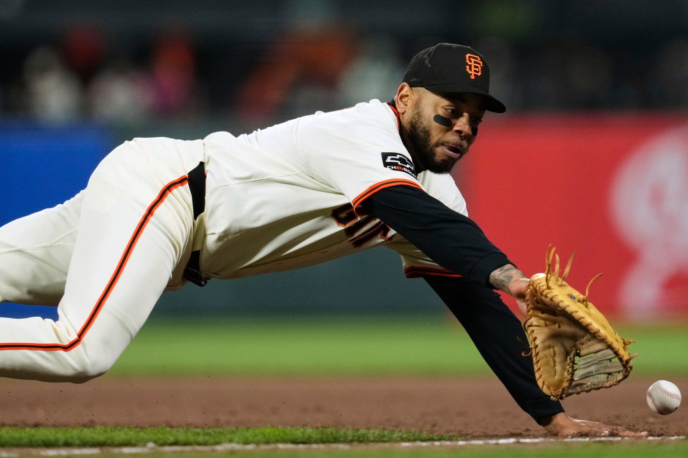 SF Giants’ fall to Marlins despite late comeback to push game to extras