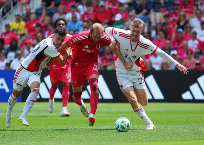 MLS: Earthquakes fall 2-1 in St. Louis after a penalty kick in stoppage time