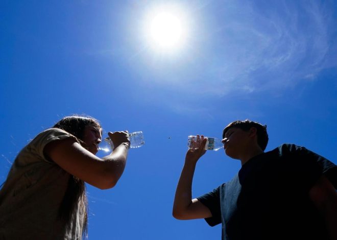 How to stay cool in the heat wave hitting parts of the US — even without air conditioning