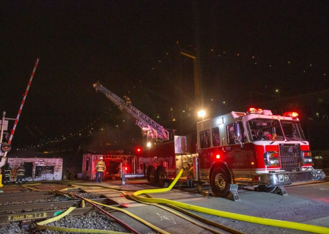 Overnight East Bay wildfire burns six acres