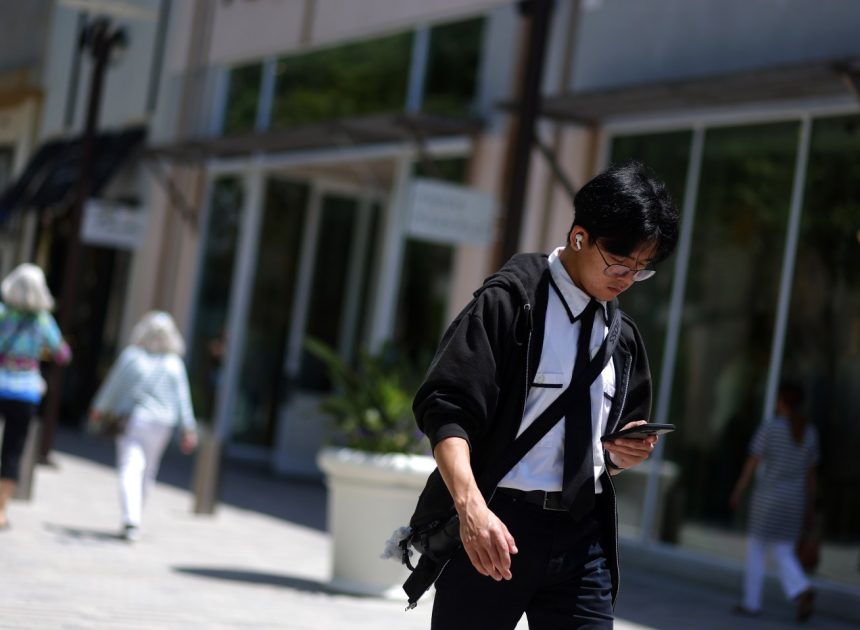 How to stop Walnut Creek Chamber of Commerce partner from cyber tracking you