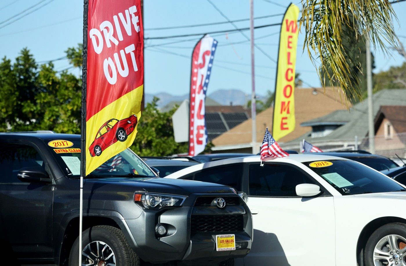 Auto tariffs seen hiking car prices by nearly $2,000 per vehicle