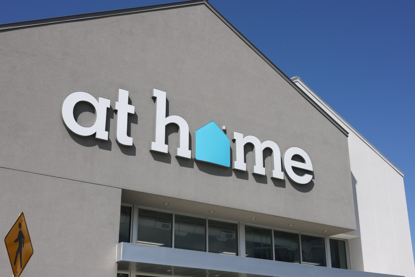 At Home retailer closing 8 California stores in bankruptcy reorganization
