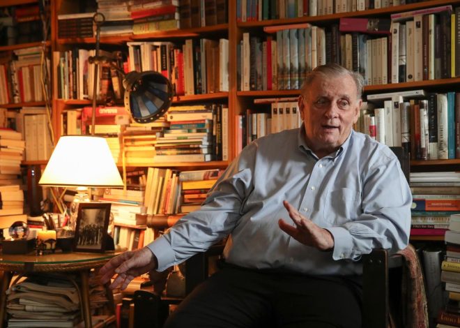 Edmund White dies at 85; author of best-selling ‘A Boy’s Own Story’ was a pioneer of gay literature