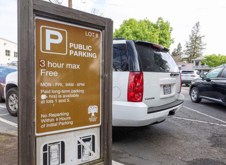 Menlo Park moves forward on turning parking lots into housing