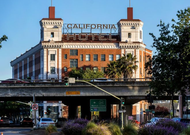 Oakland’s iconic California Hotel, vital housing for the formerly homeless, is in turmoil