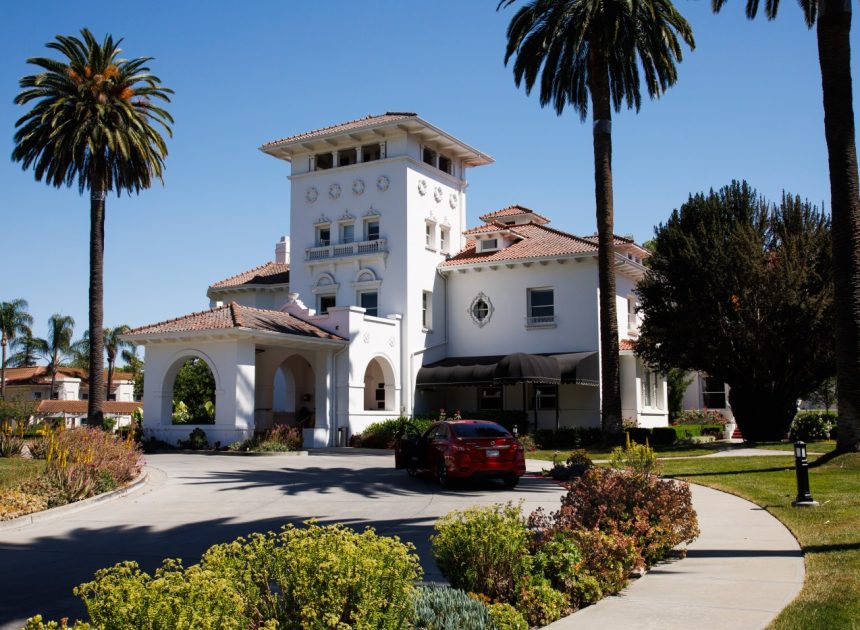 Historic Hayes Mansion in San Jose carves out a hotel niche as it adapts to changing times