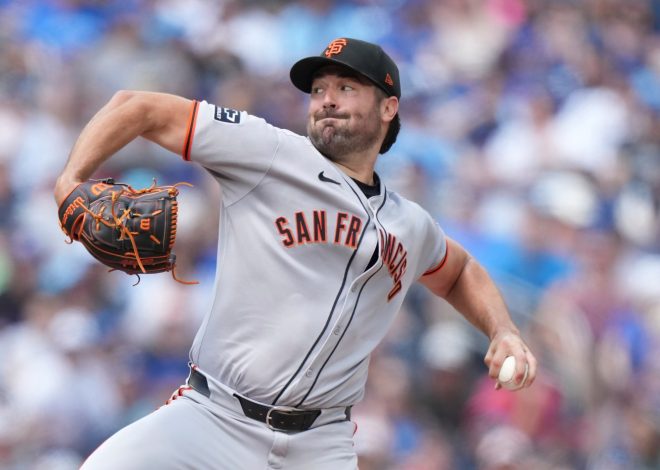 SF Giants climb back into series finale, but are swept away in Toronto