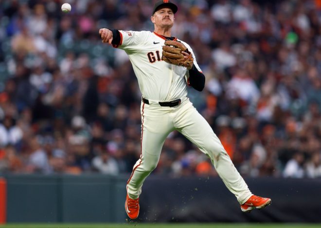 SF Giants’ Chapman activated from injured list, returns to lineup