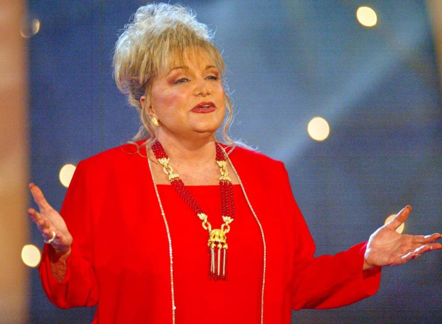 Connie Francis, whose hit songs included ‘Who’s Sorry Now?’ and ‘Pretty Little Baby,’ dies at 87