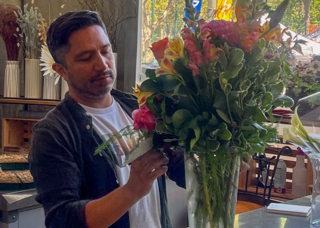 Floral design career began with San Jose man’s coffee shop encounter