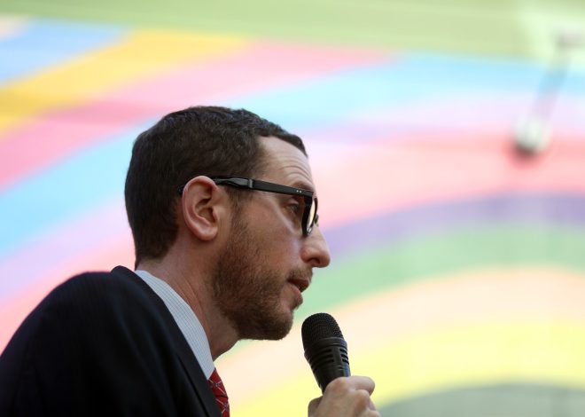 Bay Area lawmaker pushes to require AI companies to release safety policies