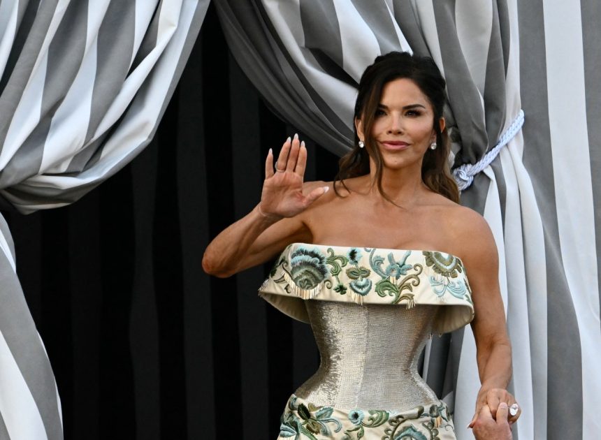 One of Lauren Sanchez’s 27 wedding outfits reportedly stolen