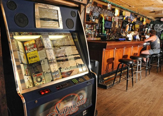 Restaurants, bars consider turning off music as licensing fees skyrocket