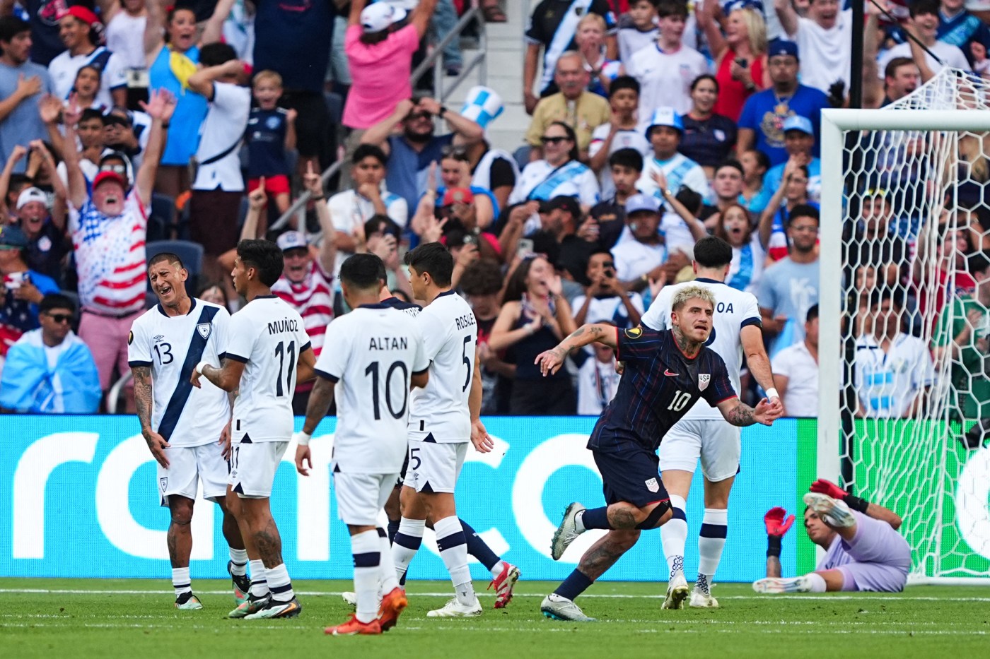 Diego Luna scores twice as US tops Guatemala 2-1, heads to final